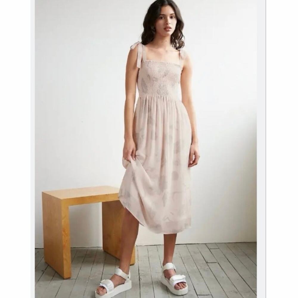 Aritzia Wilfred Golden Hour Floral Smocked Tie Strap Midi Dress Pink Medium